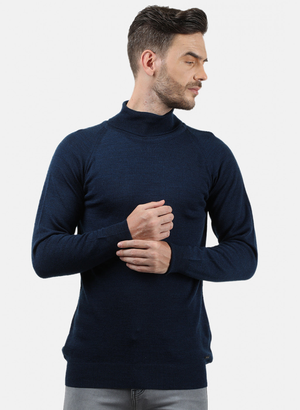 Men NAvy Blue Solid Pullover