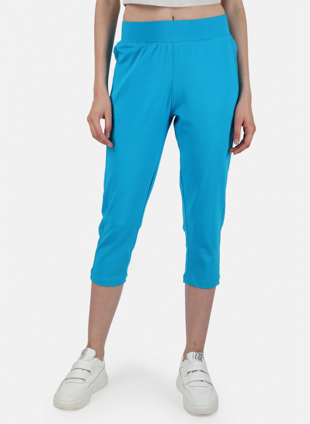 Womens Blue Regular Capri