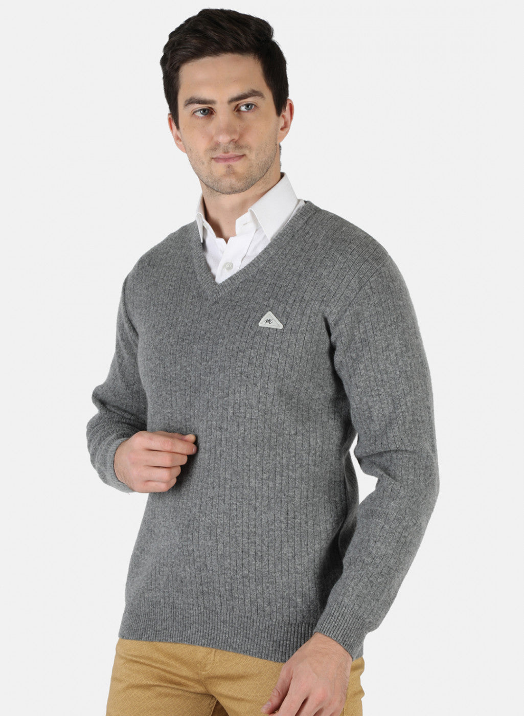 Men Grey Solid Pullover