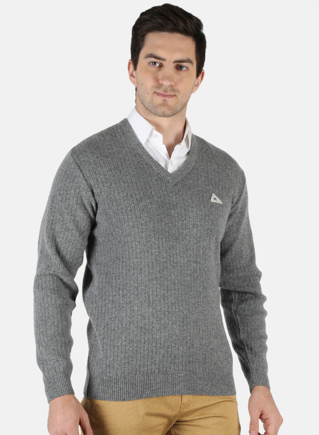 Men Grey Solid Pullover