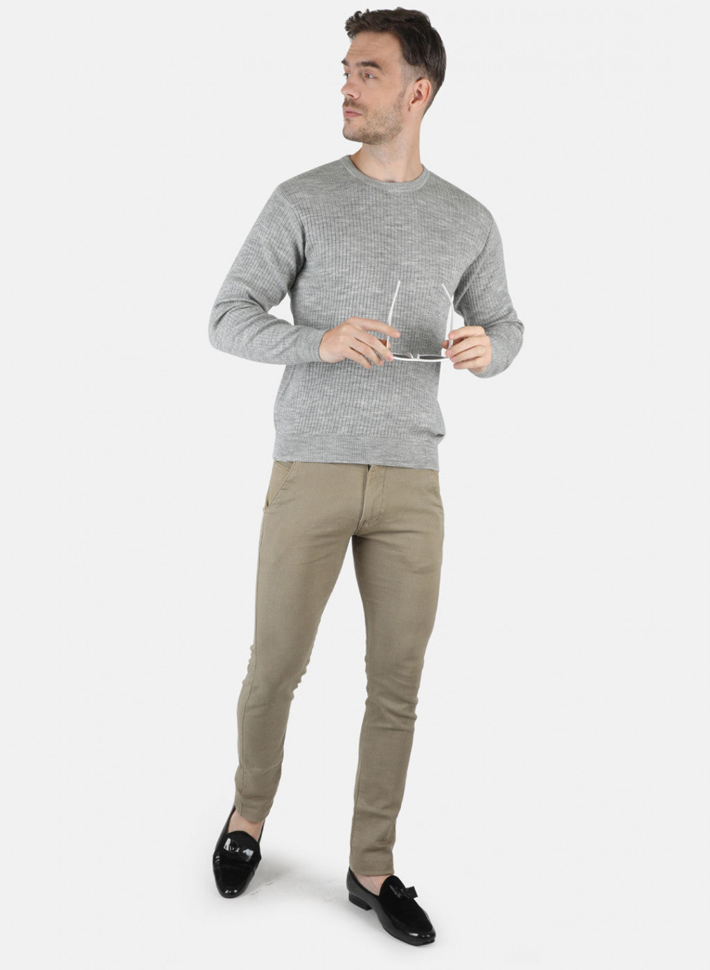 Men Grey Solid Pullover