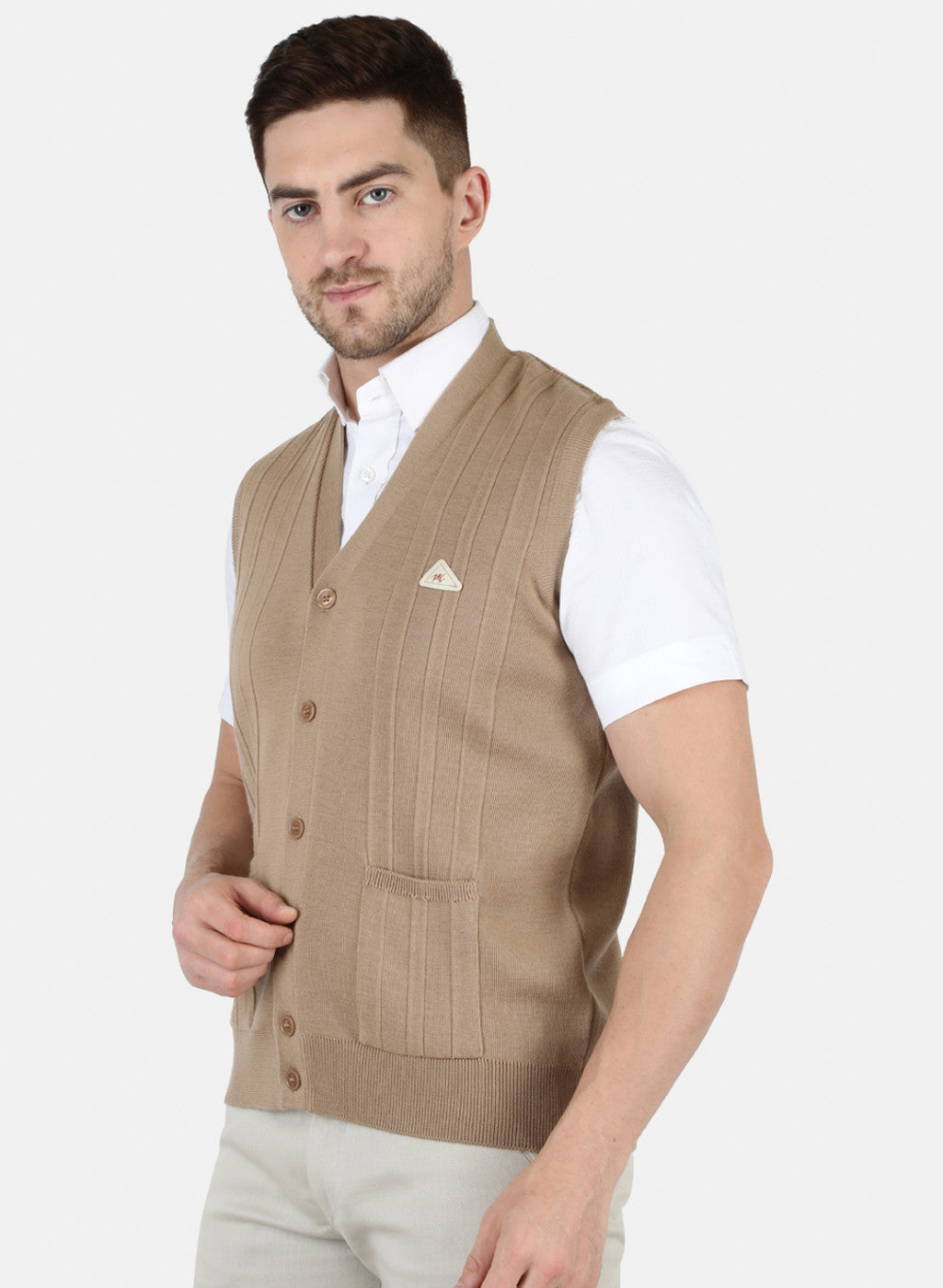 Men Beige Solid Cardigan