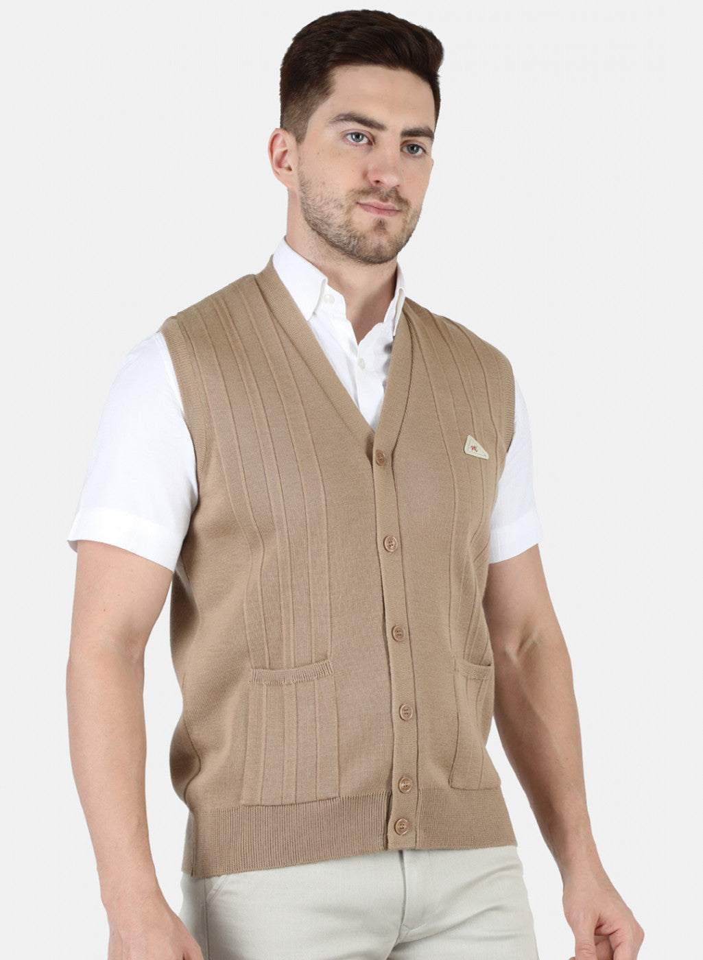 Men Beige Solid Cardigan