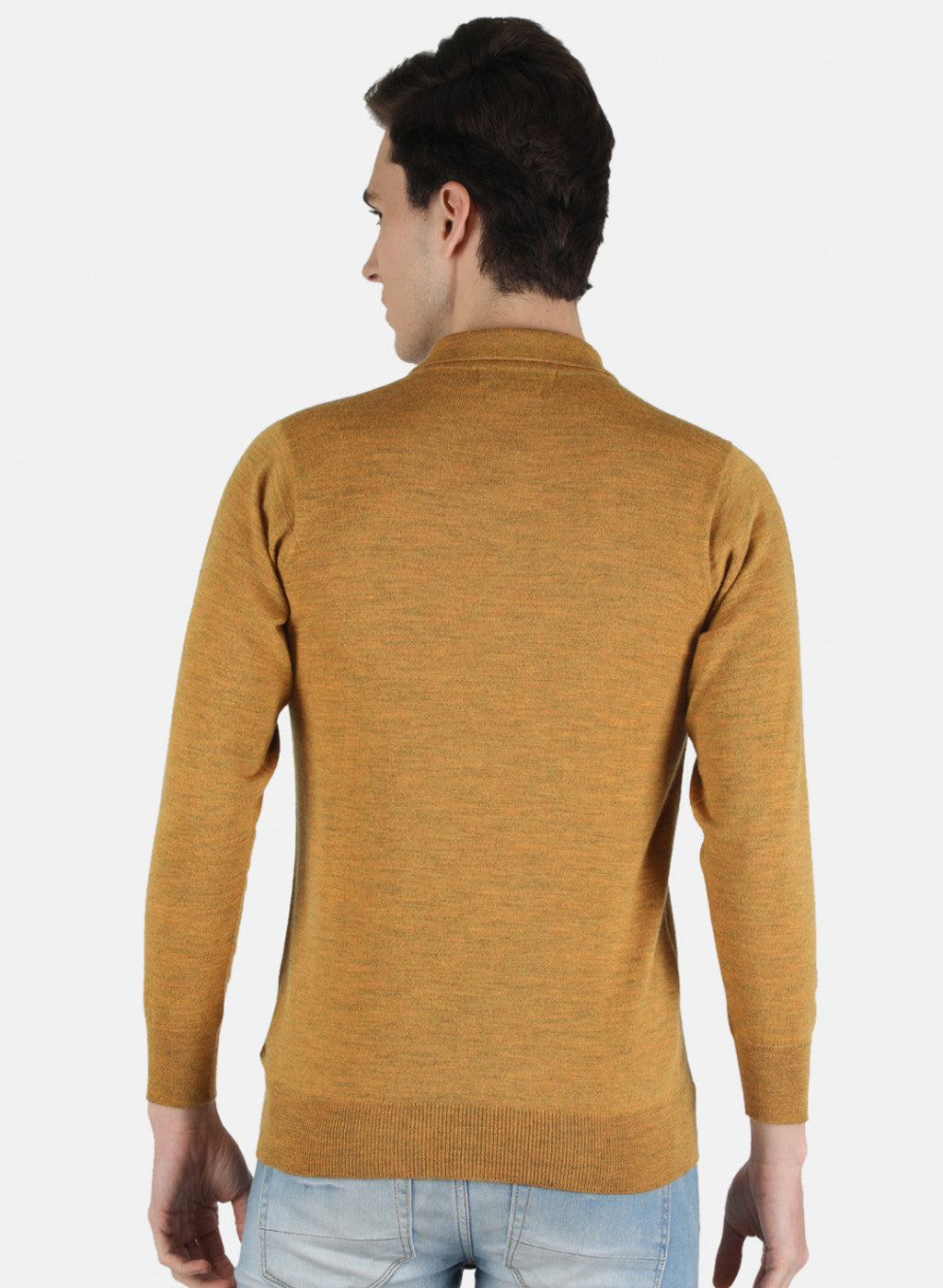 Men Yellow Solid T-Shirt