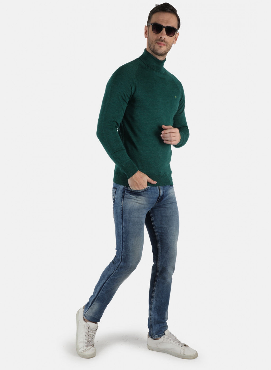 Men Green Solid Pullover