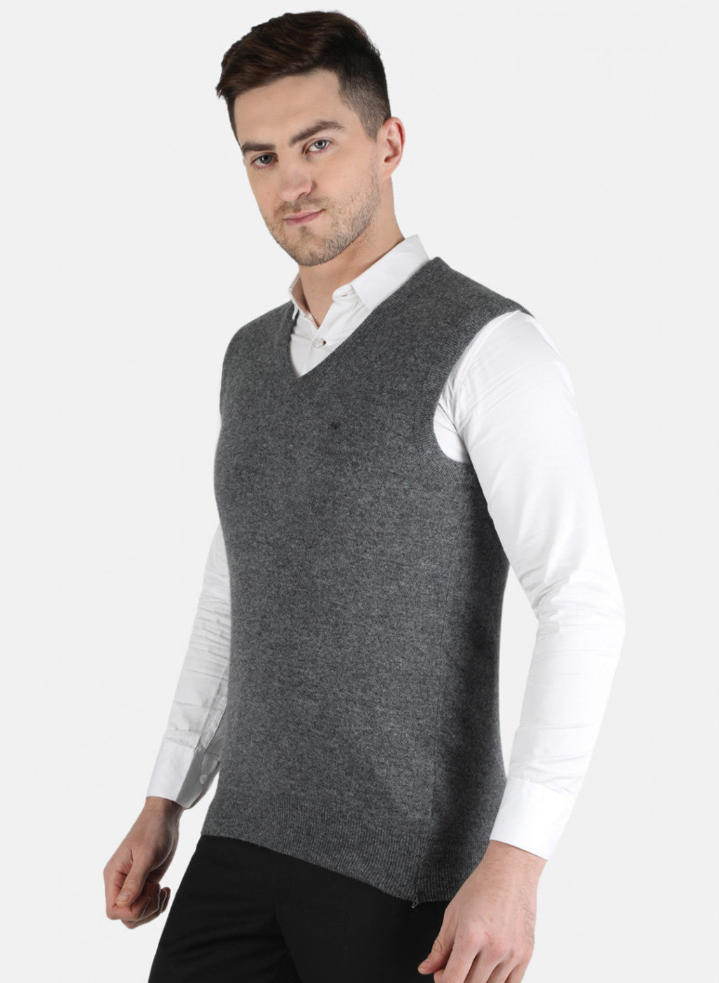 Men Grey Solid Sweater