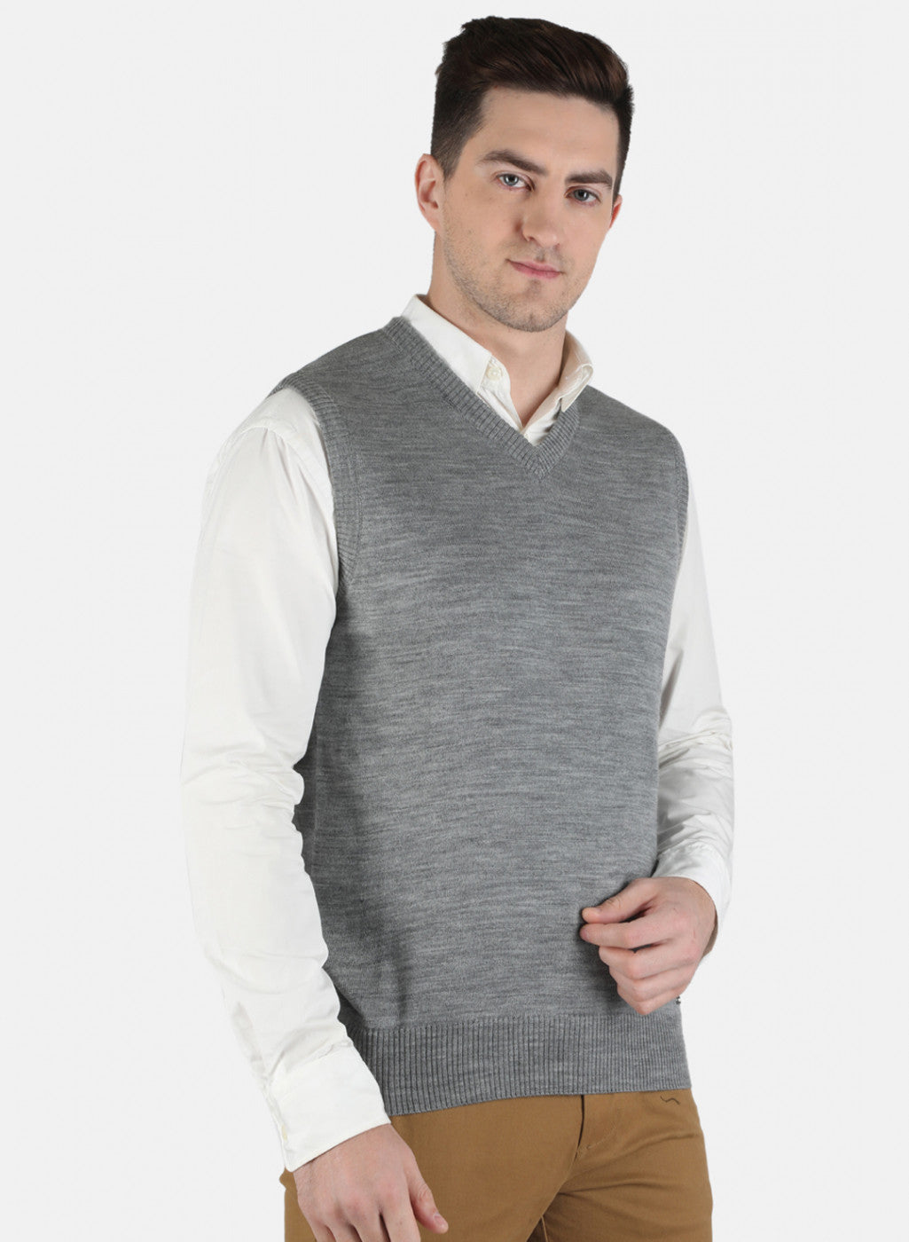 Men Grey Solid Sweater