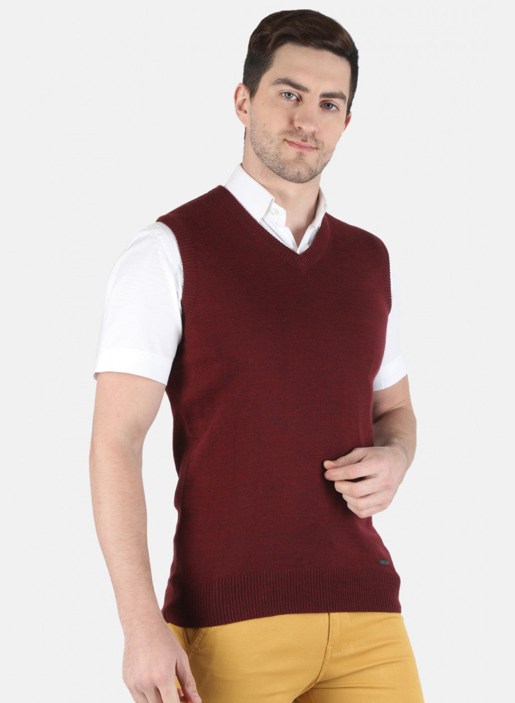 Men Maroon Solid Sweater