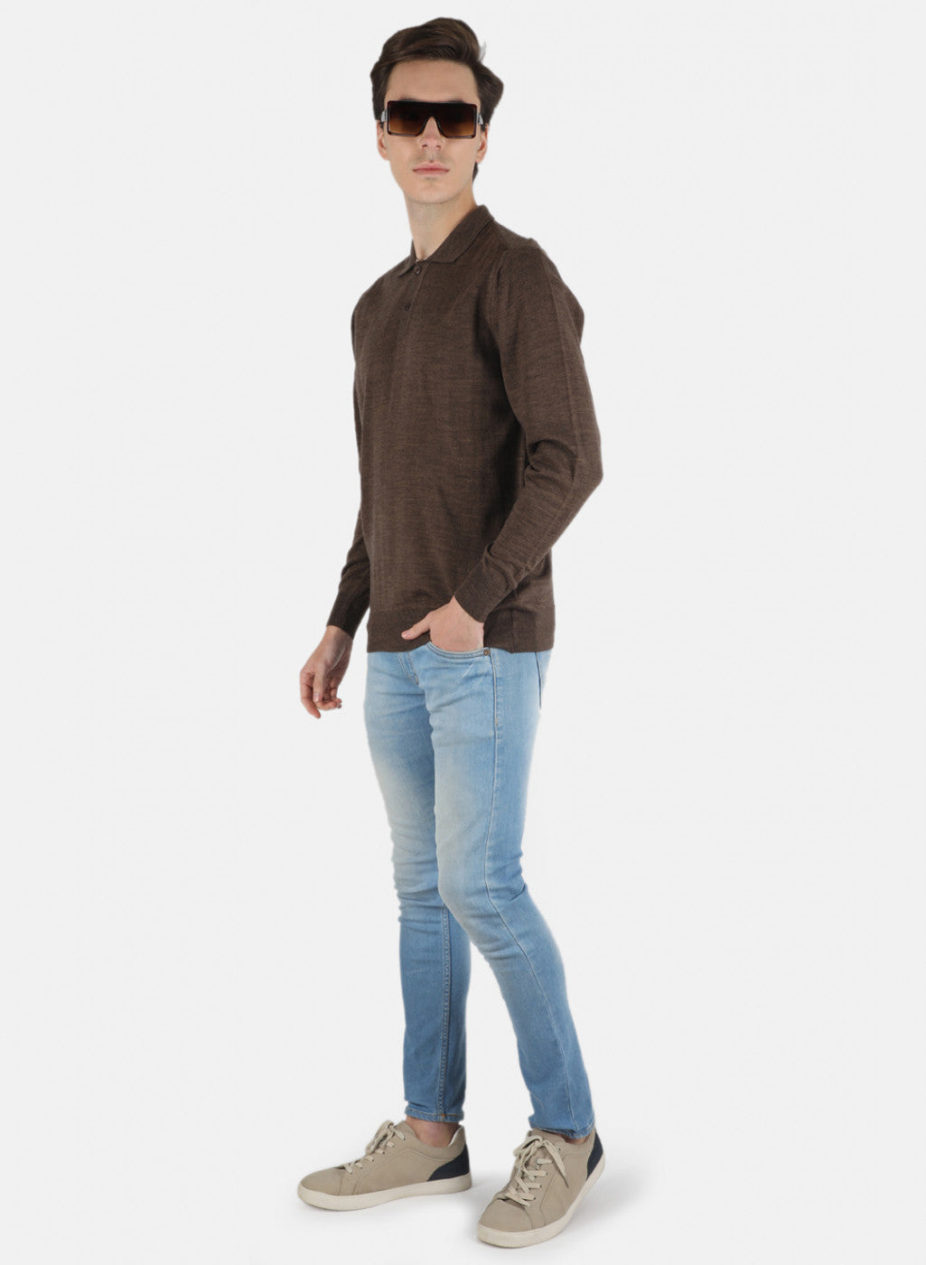 Men Brown Solid T-Shirt