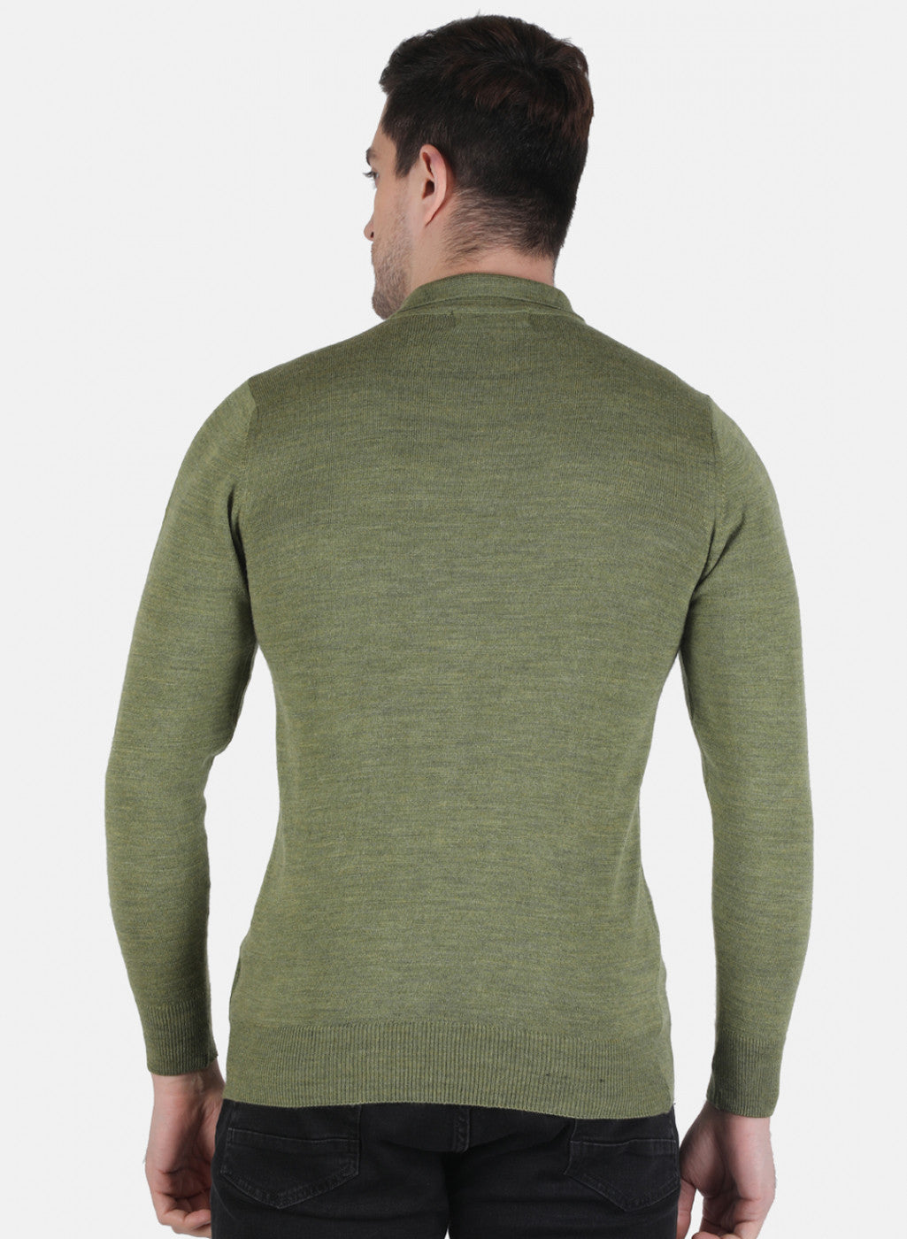 Men Olive Solid T-Shirt