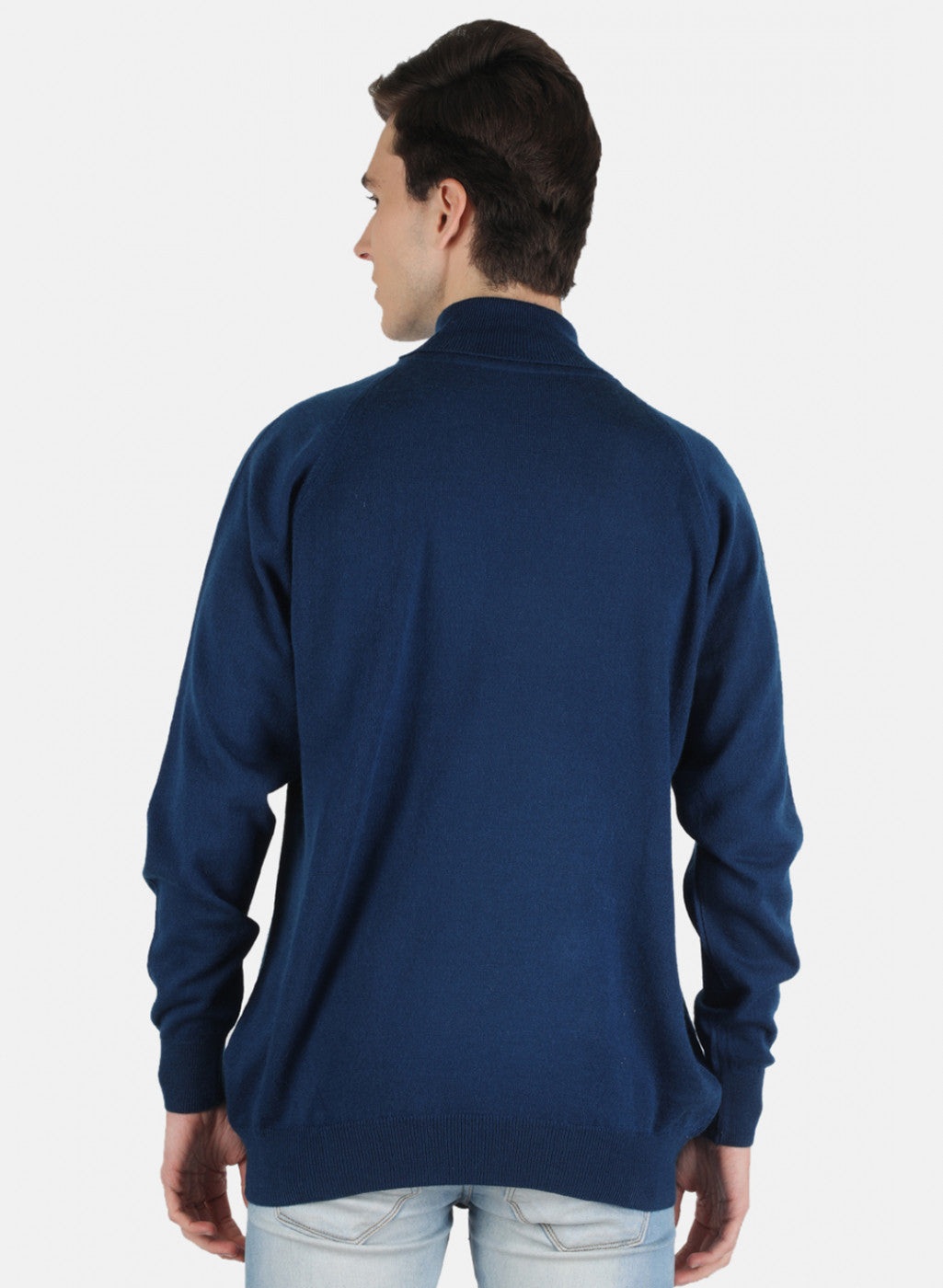 Men Blue Solid Pullover