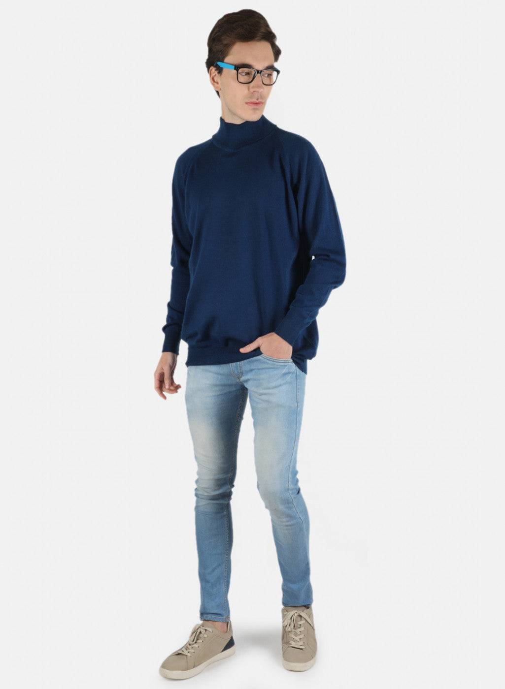 Men Blue Solid Pullover