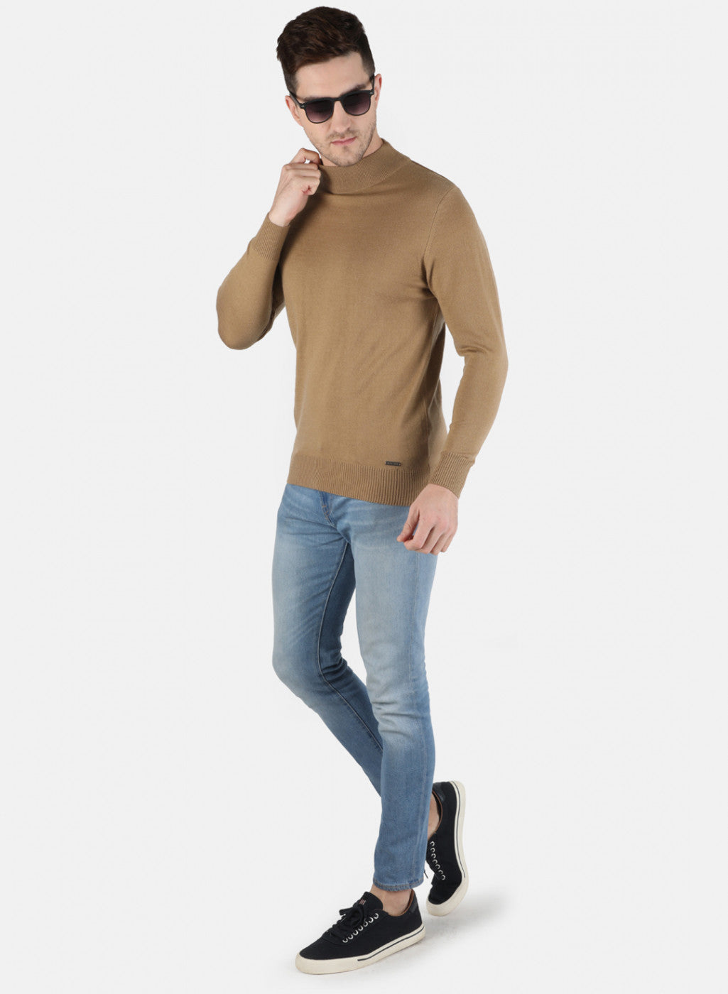 Men Brown Solid Pullover