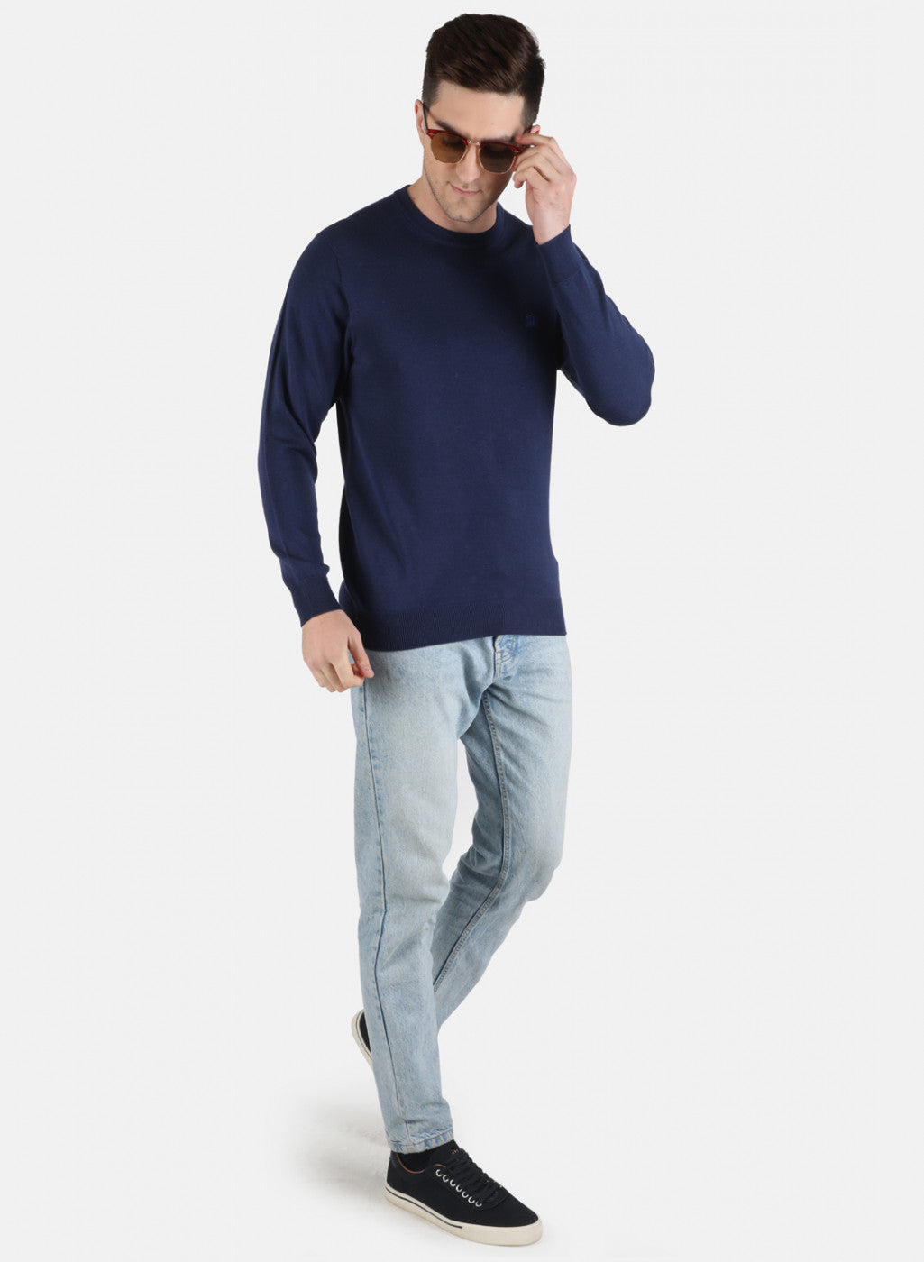 Men Blue Solid Pullover