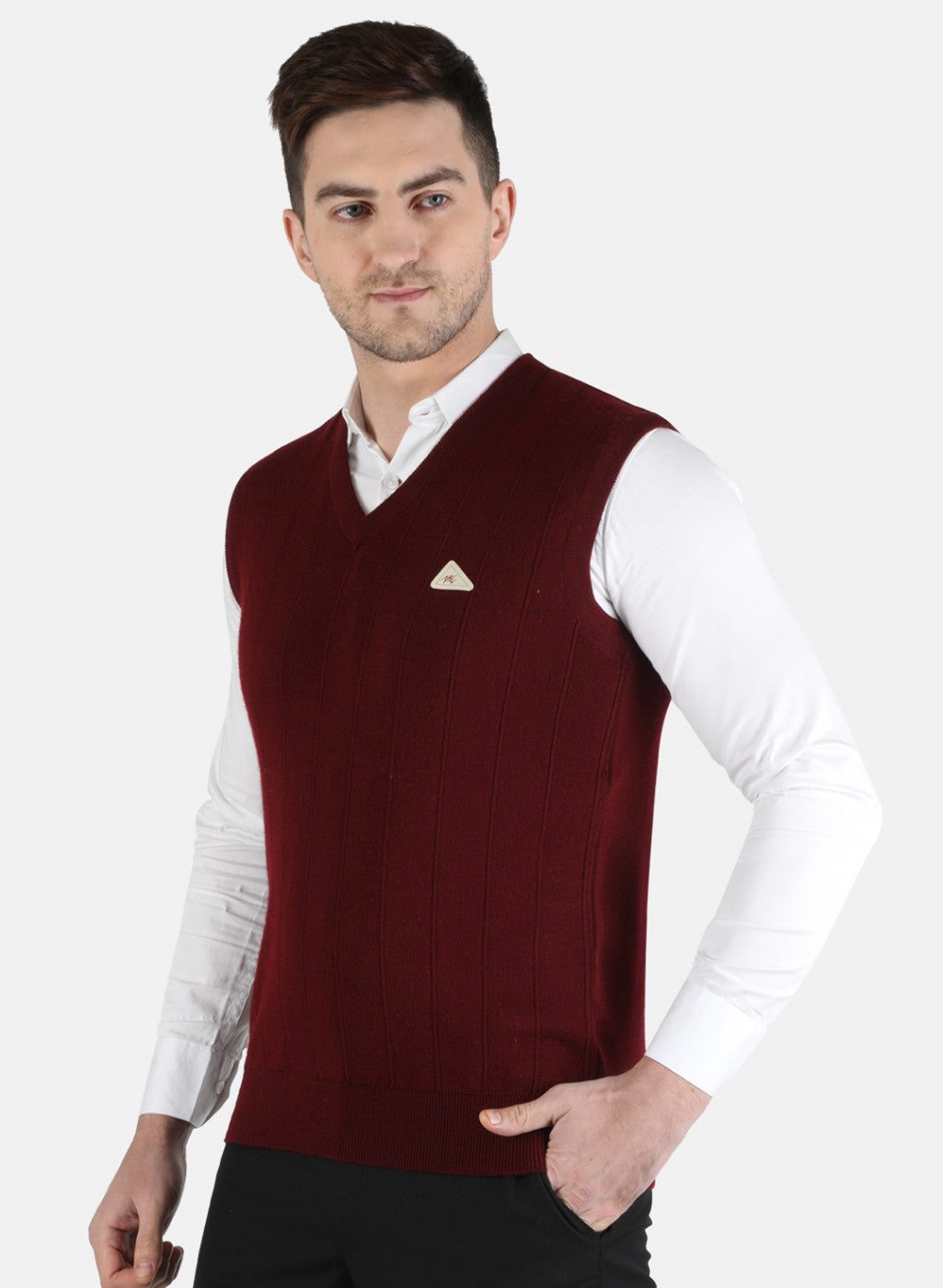 Men Maroon Solid Sweater