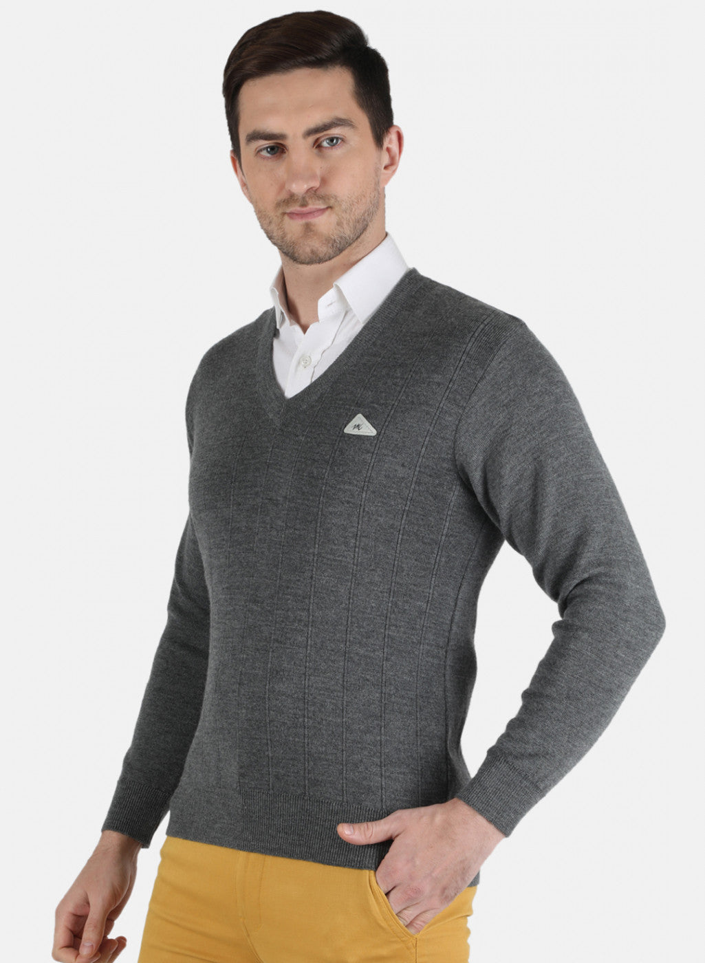 Men Grey Solid Pullover