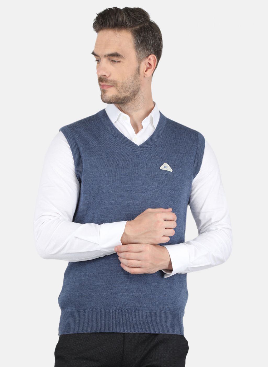 Men Blue Solid Sweater