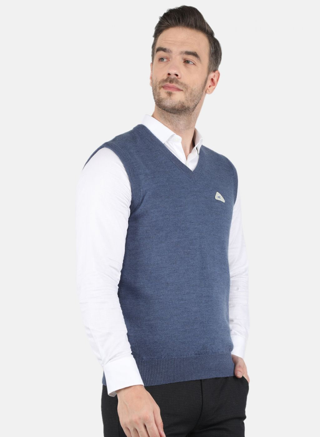 Men Blue Solid Sweater