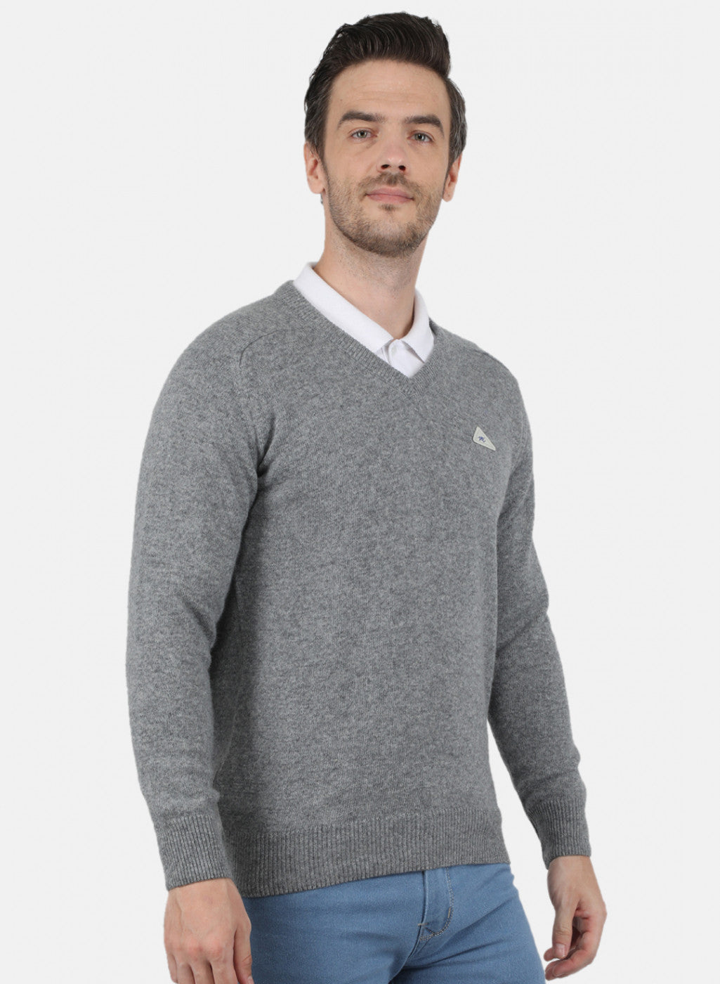 Men Grey Solid Pullover