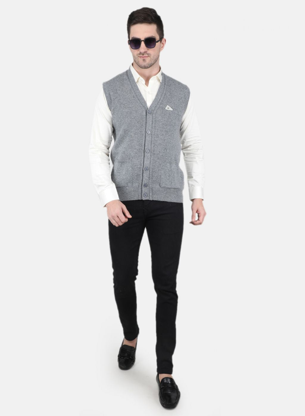 Men Grey Solid Cardigan