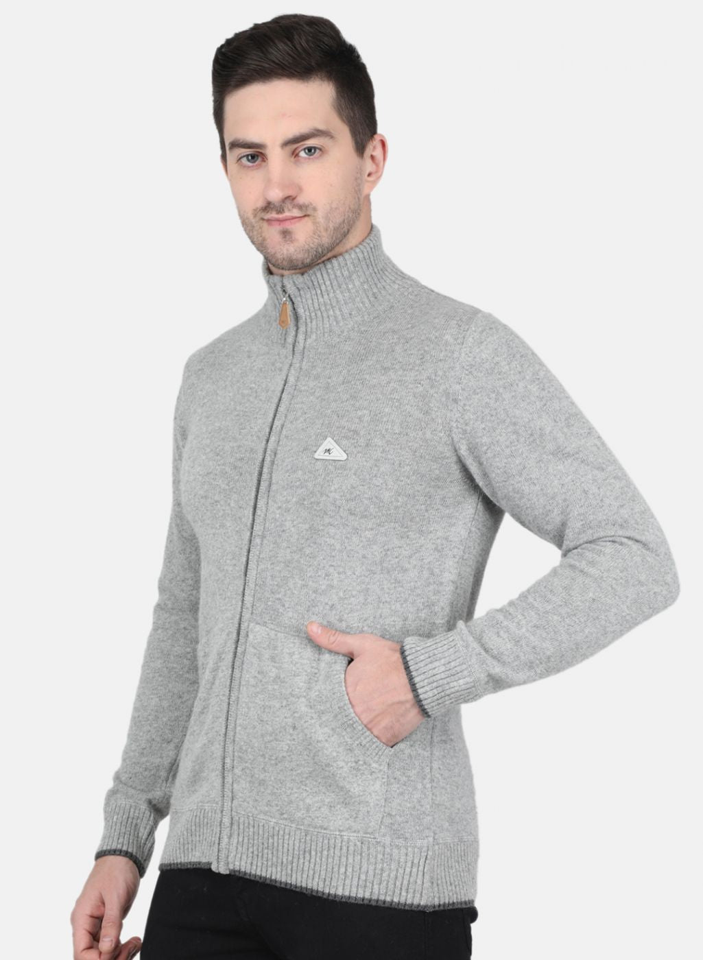 Men Grey Solid Pullover