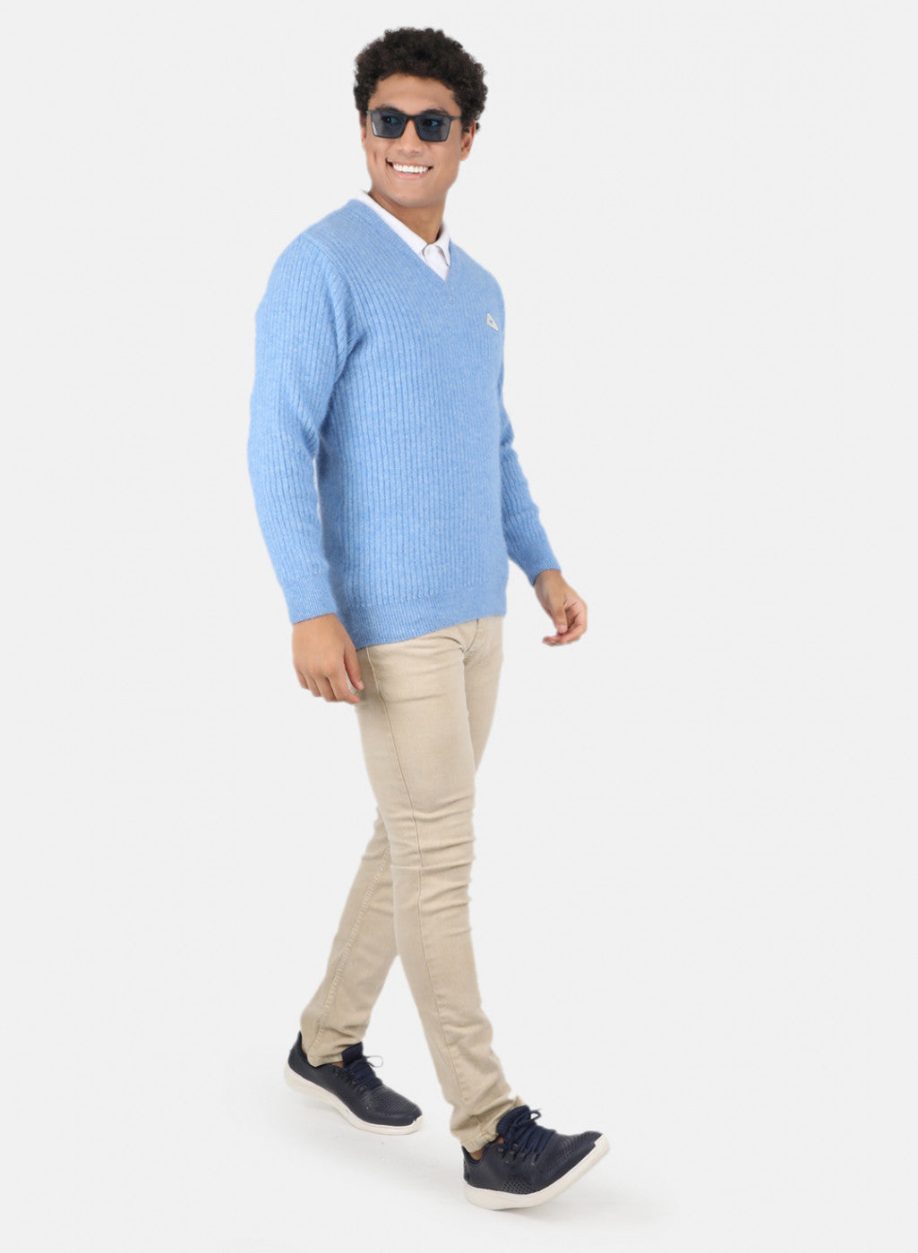 Men Blue Solid Pullover