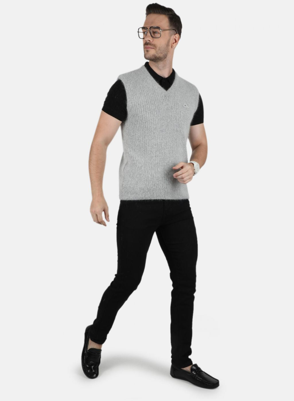 Men Grey Solid Sweater