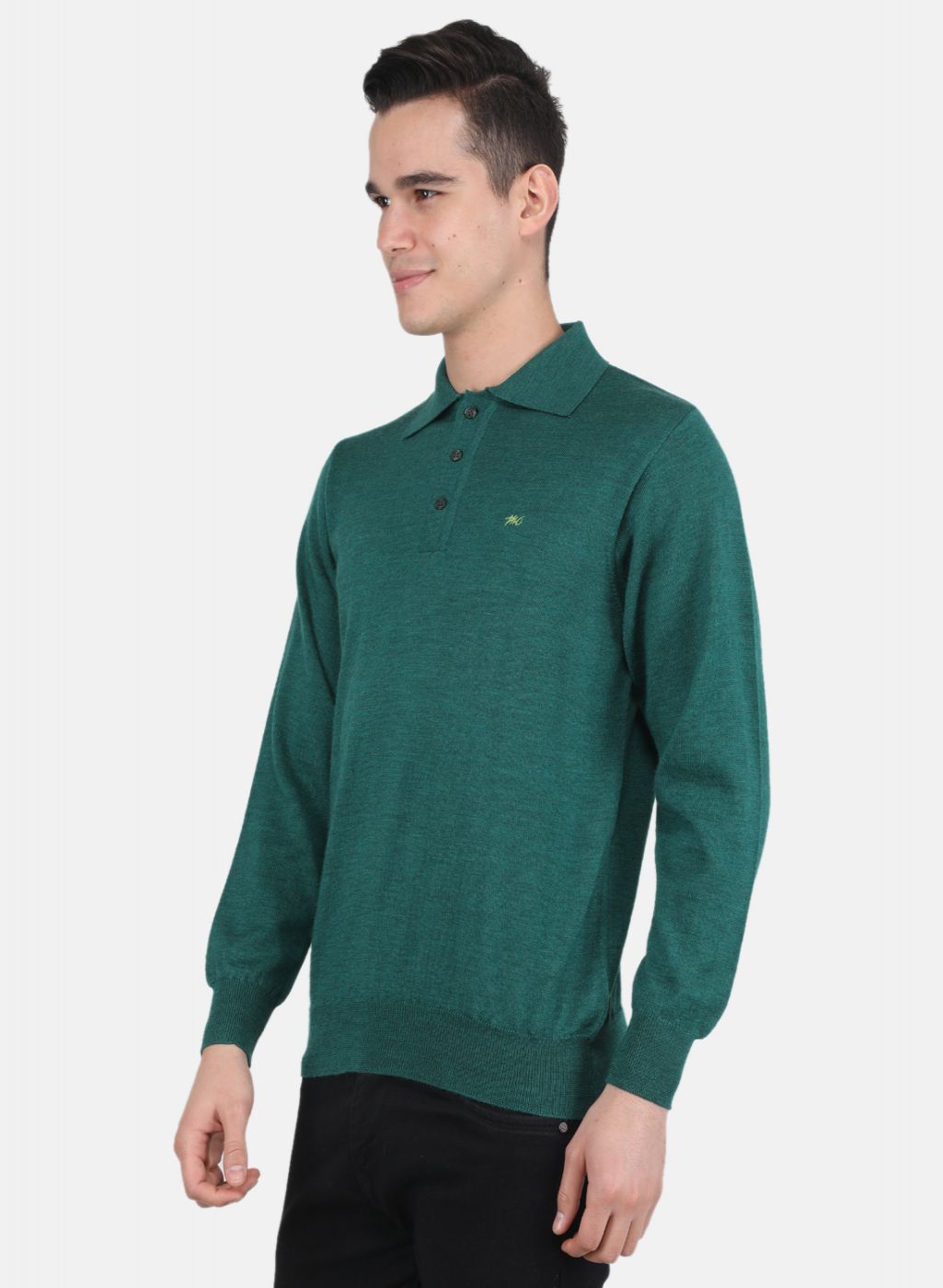 Men Green Solid T-Shirt