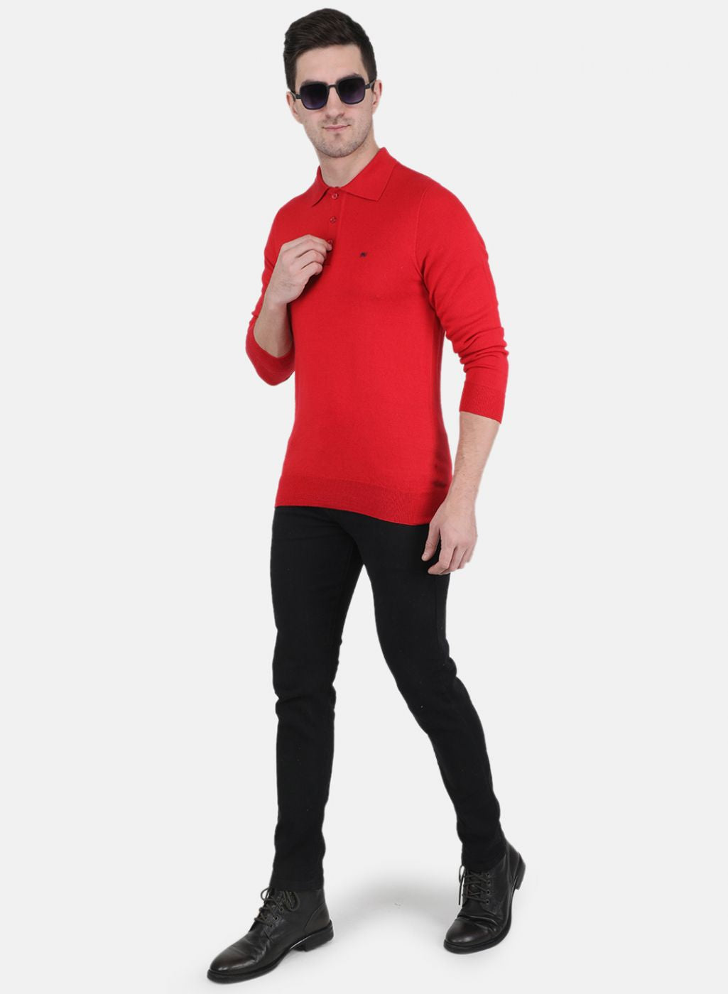 Men Red Solid T-Shirt