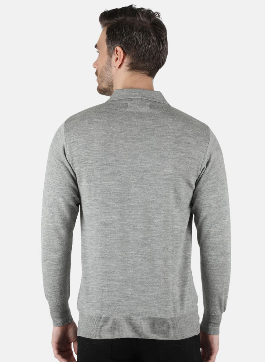 Men Grey Solid T-Shirt