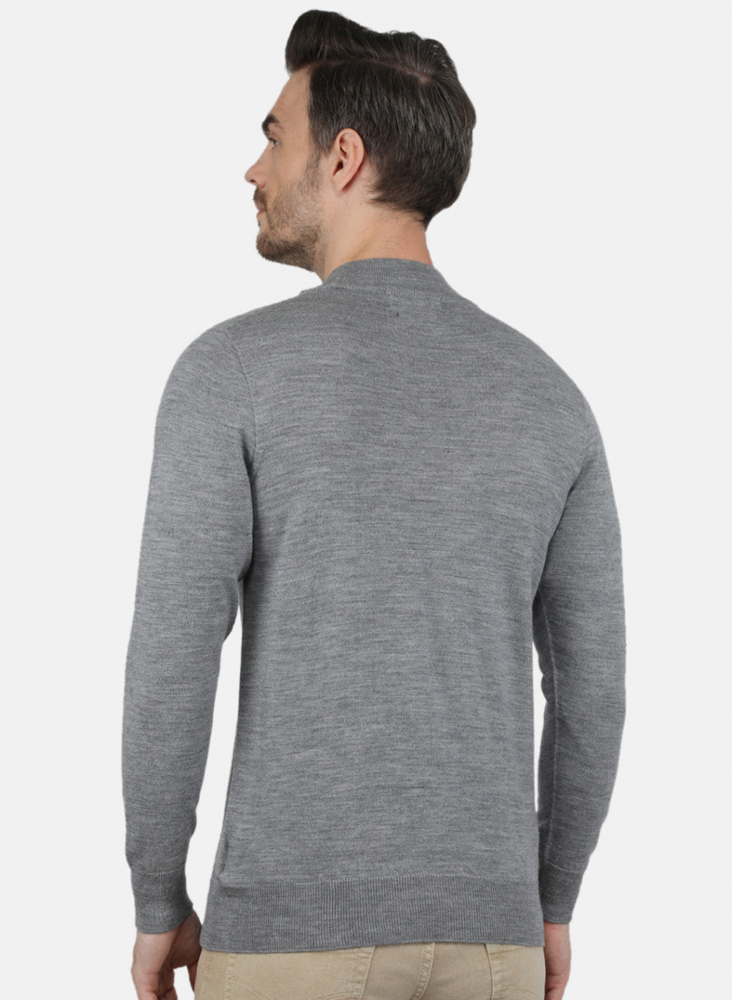 Men Grey Solid Pullover