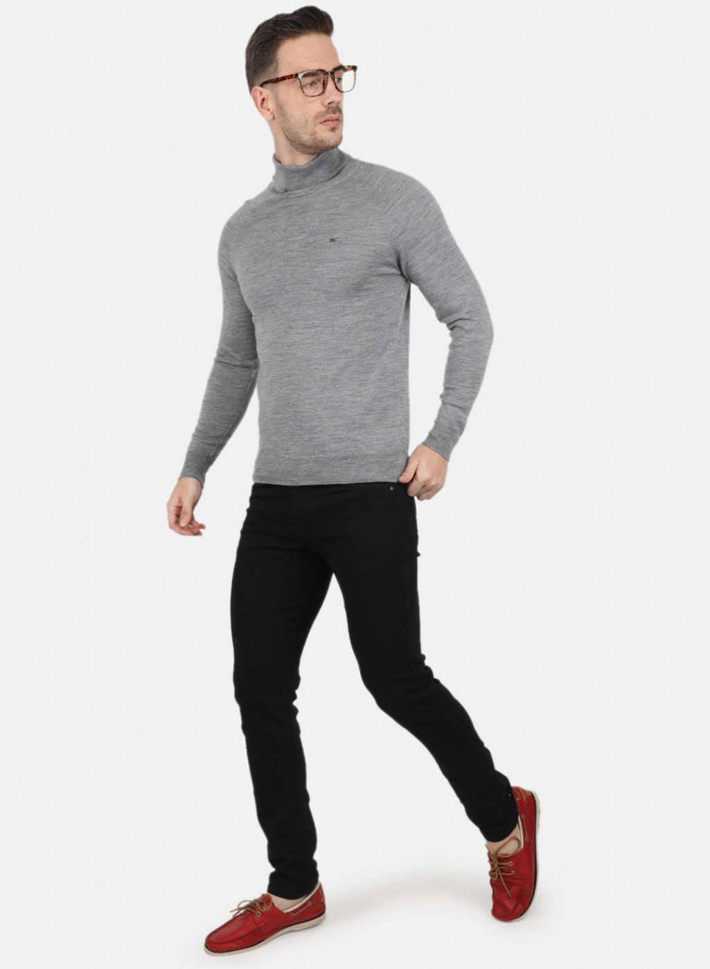 Men Grey Solid Pullover