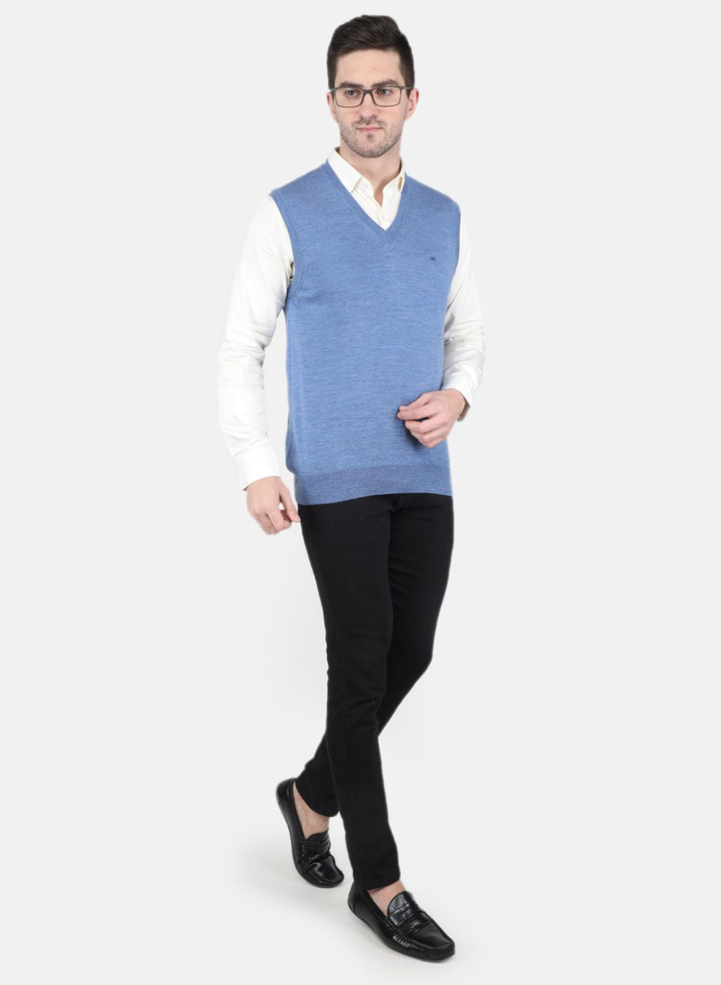 Men Blue Solid Sweater