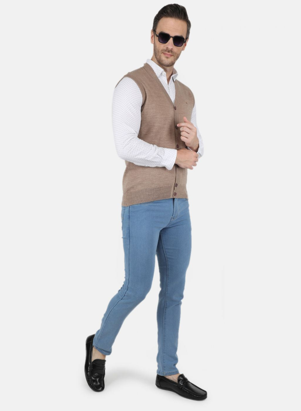 Men Beige Solid Cardigan