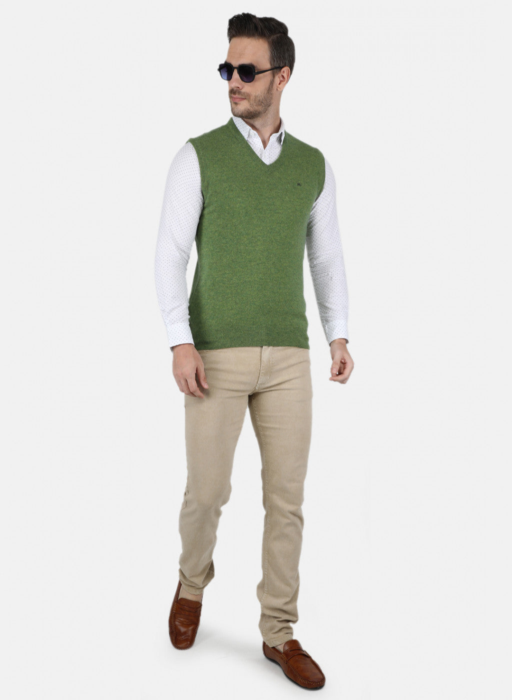 Men Green Solid Sweater