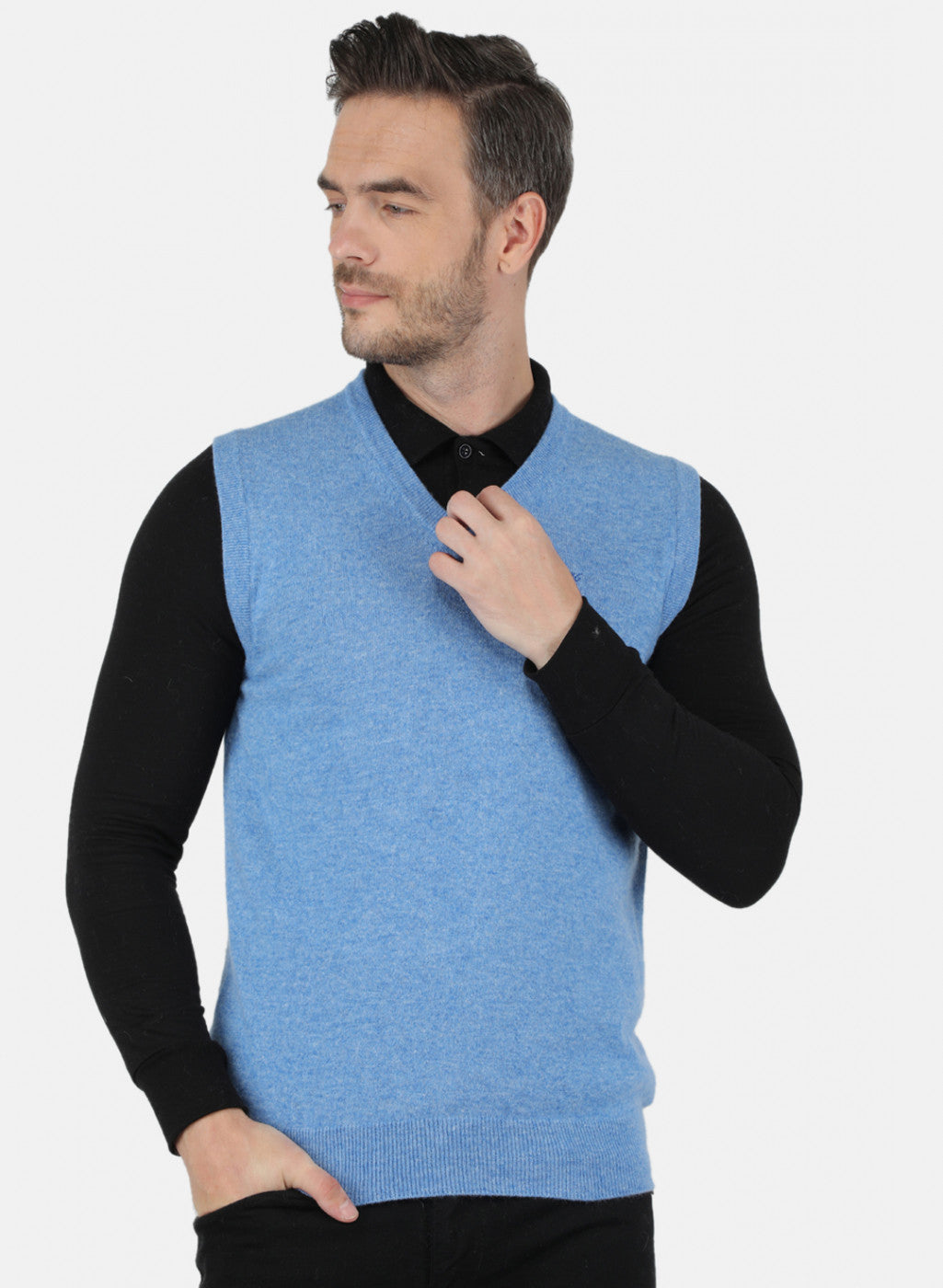 Men Blue Solid Sweater