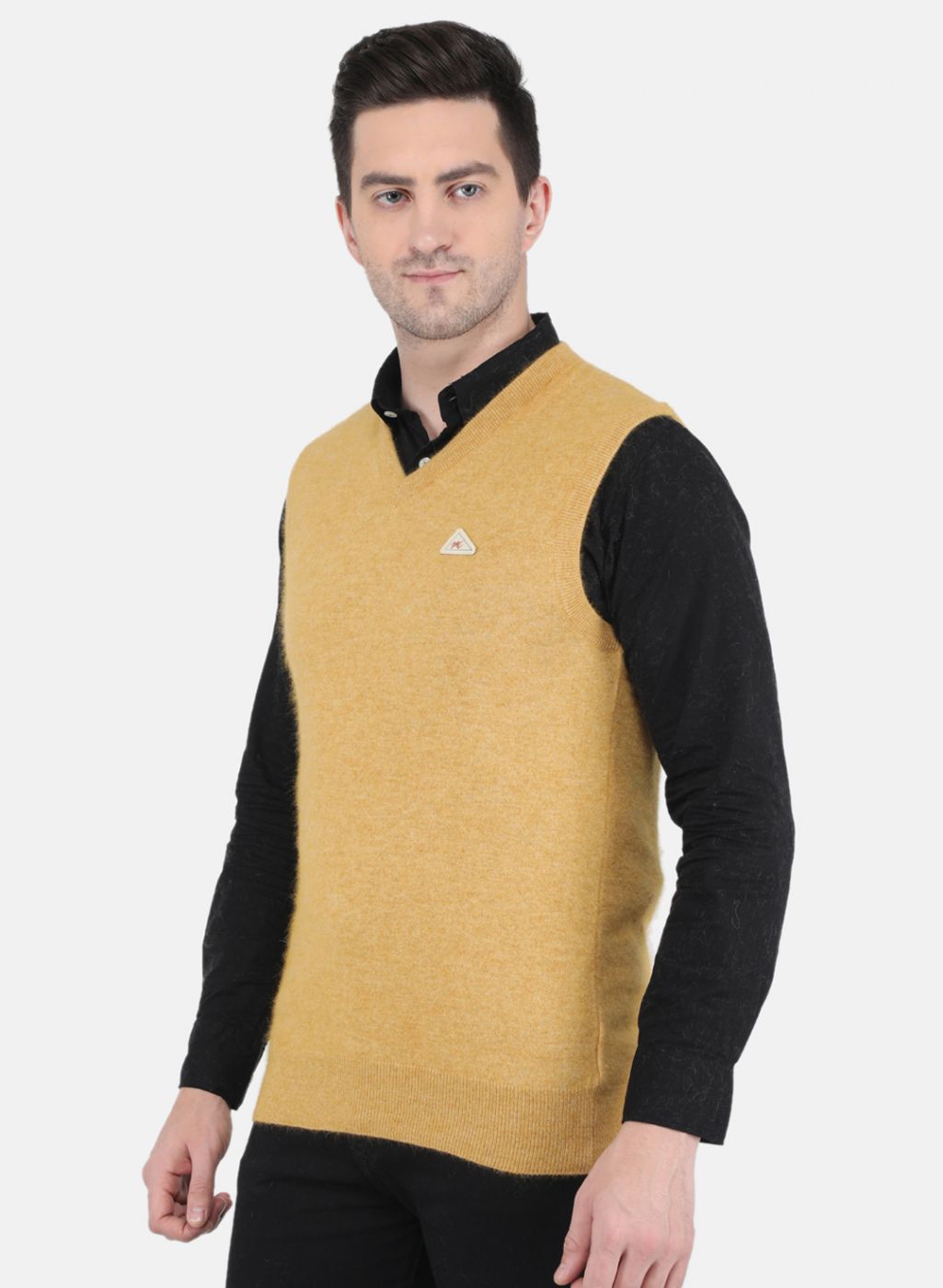 Men Yellow Solid Sweater