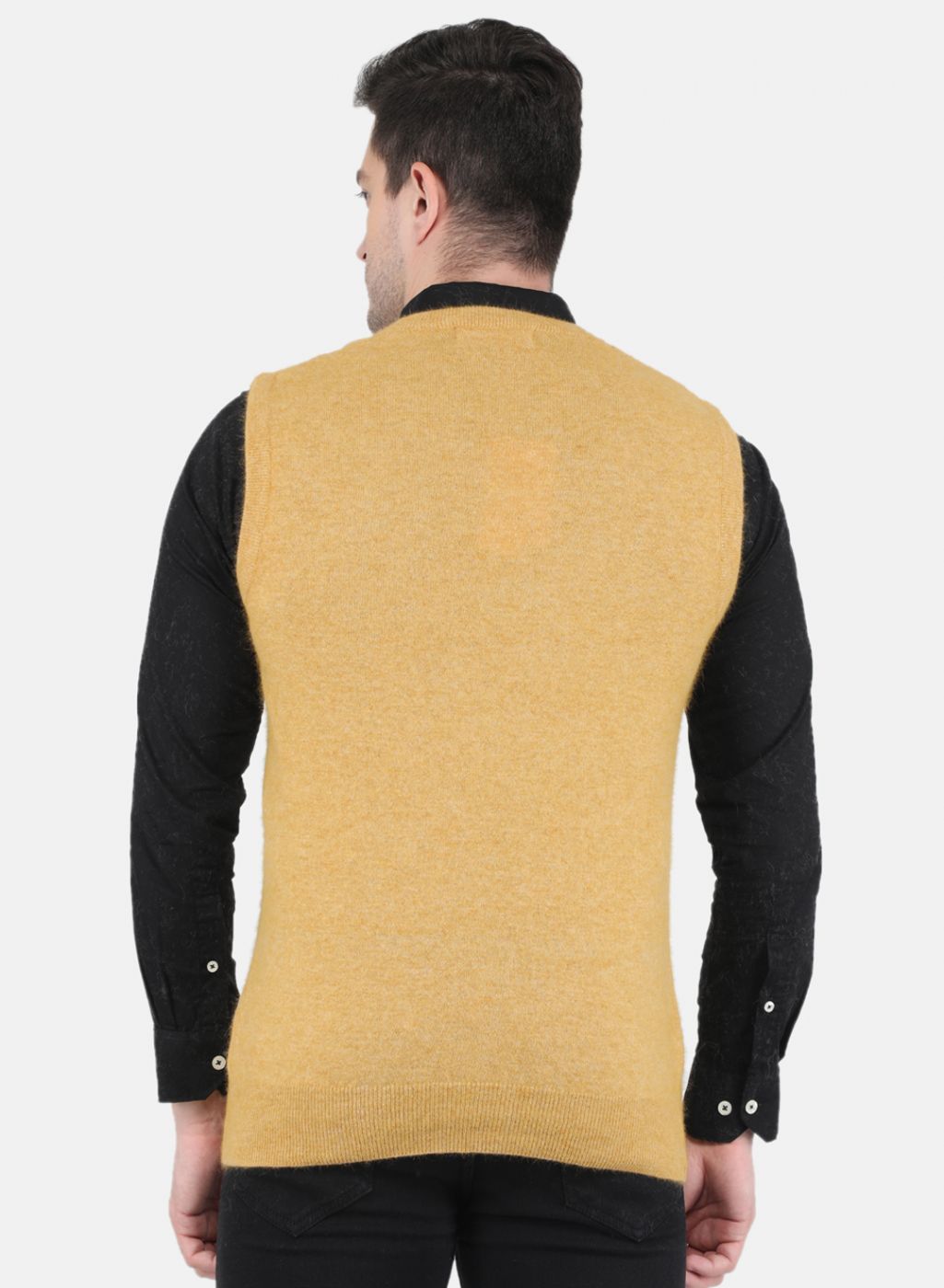 Men Yellow Solid Sweater