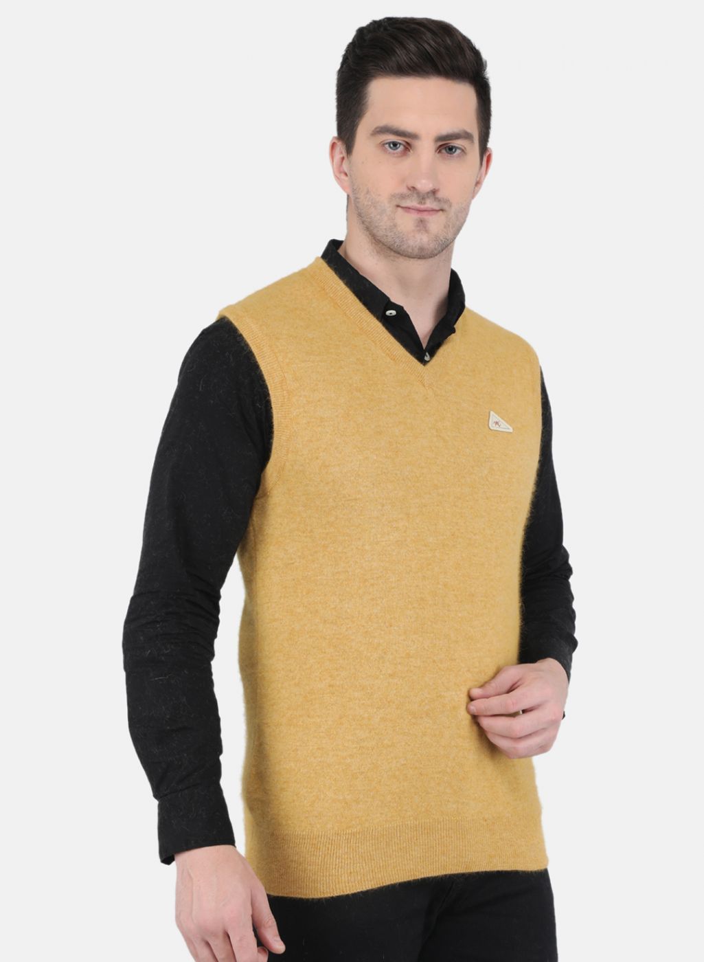 Men Yellow Solid Sweater