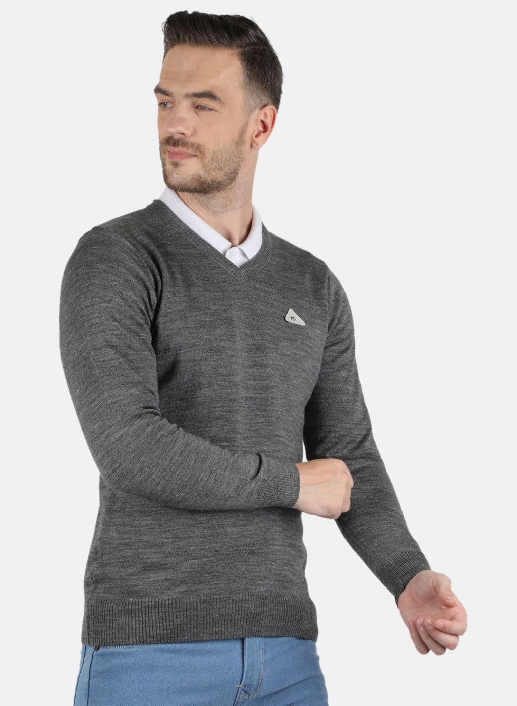 Men Grey Solid Pullover