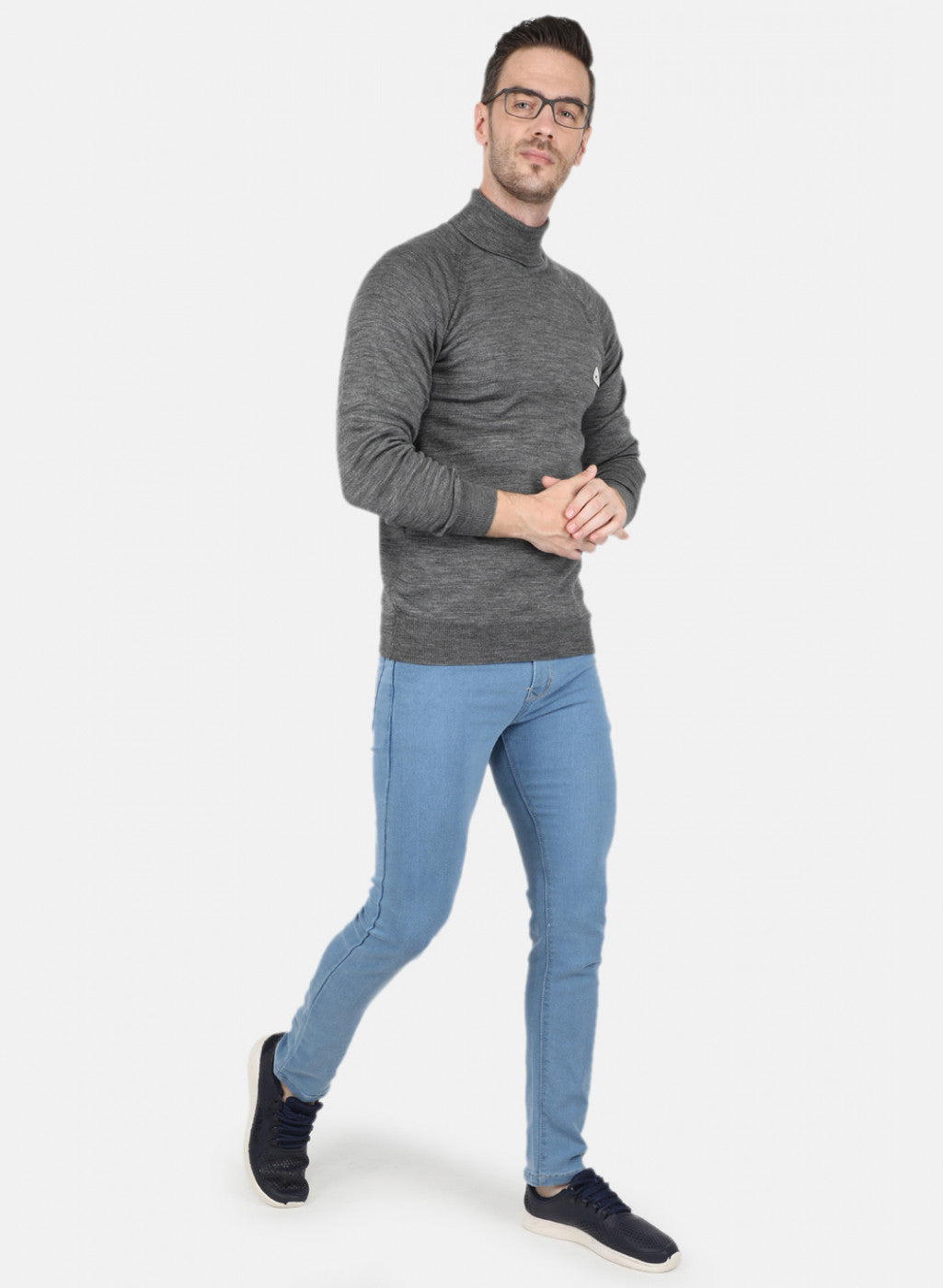 Men Dark Grey Solid Pullover