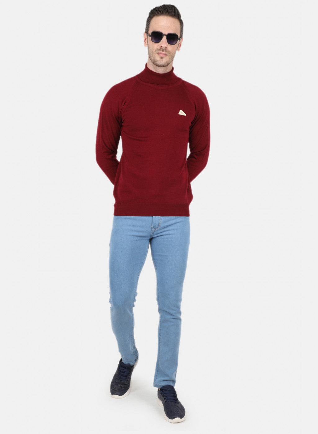 Men Maroon Solid Pullover