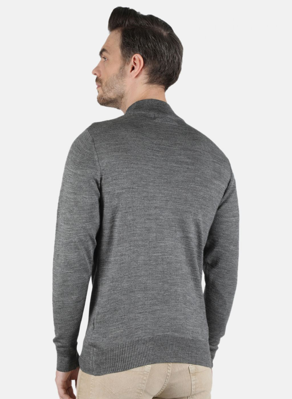 Men Grey Solid Pullover