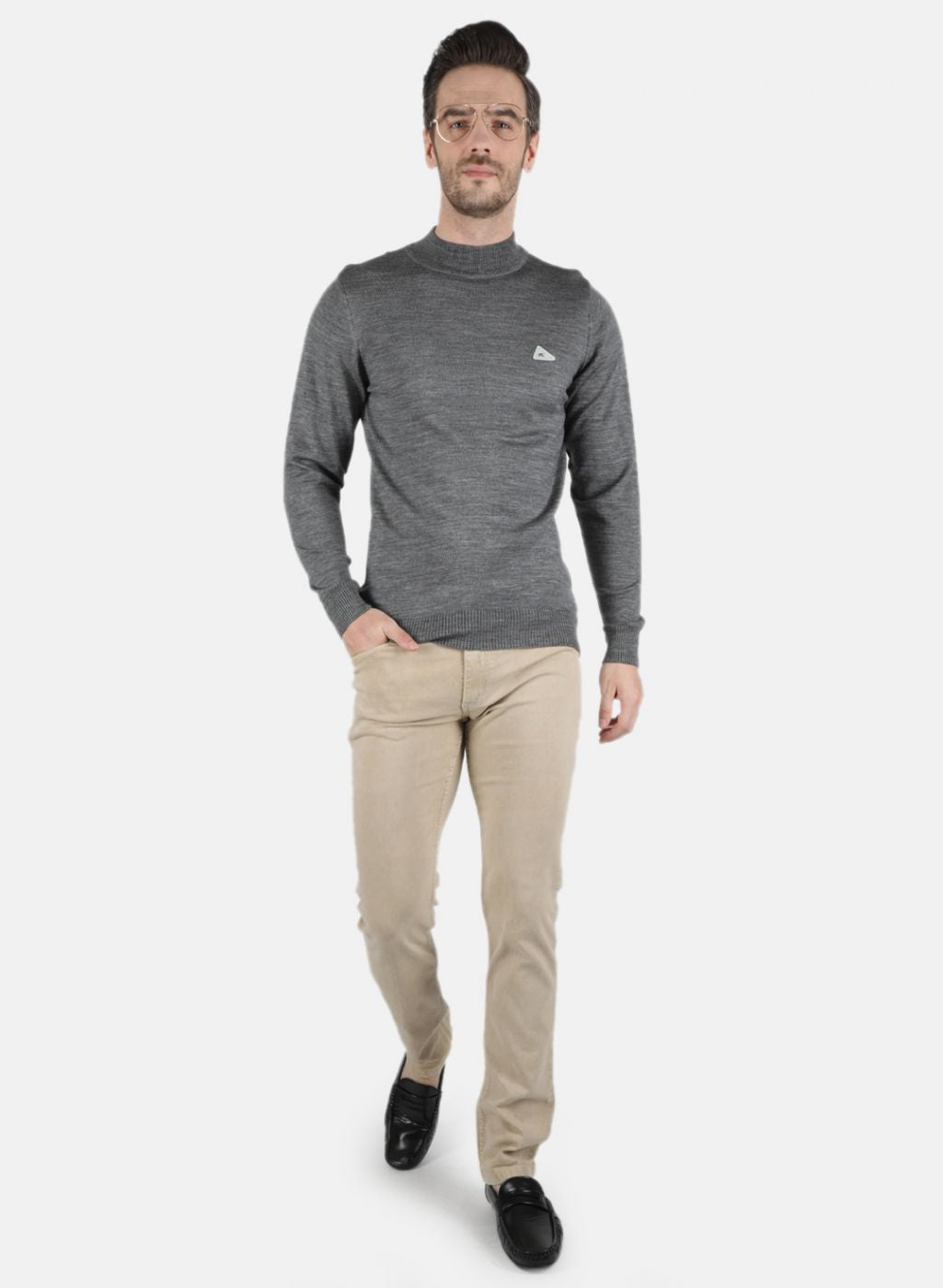 Men Grey Solid Pullover