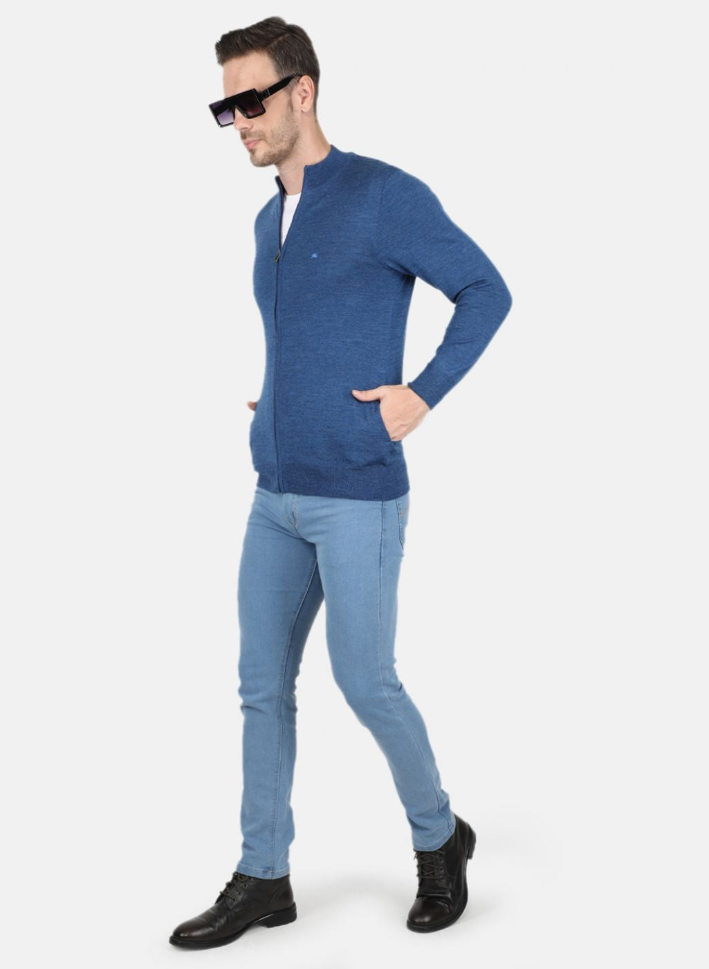 Men Blue Solid Pullover