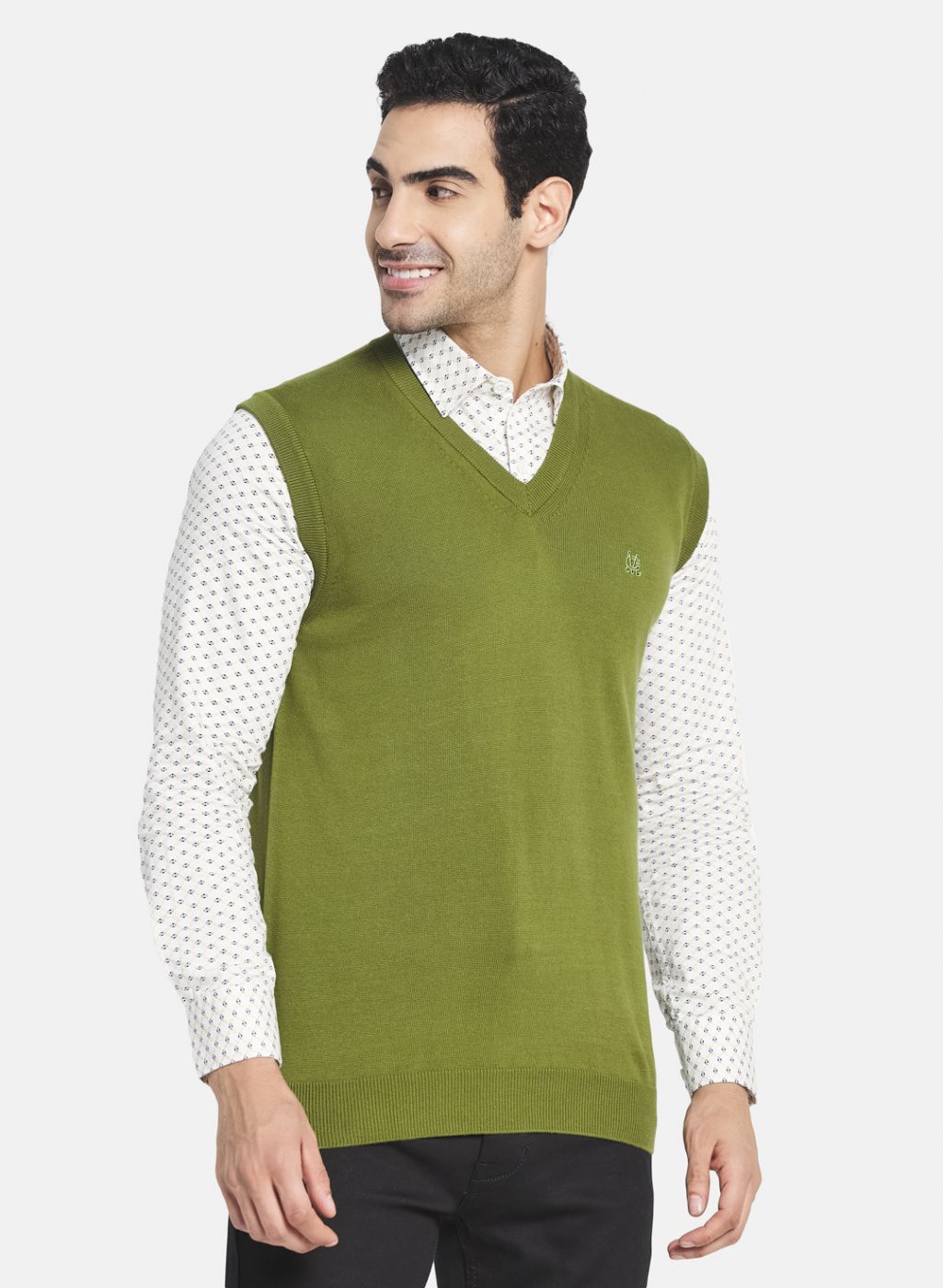 Men Olive Solid Sweater