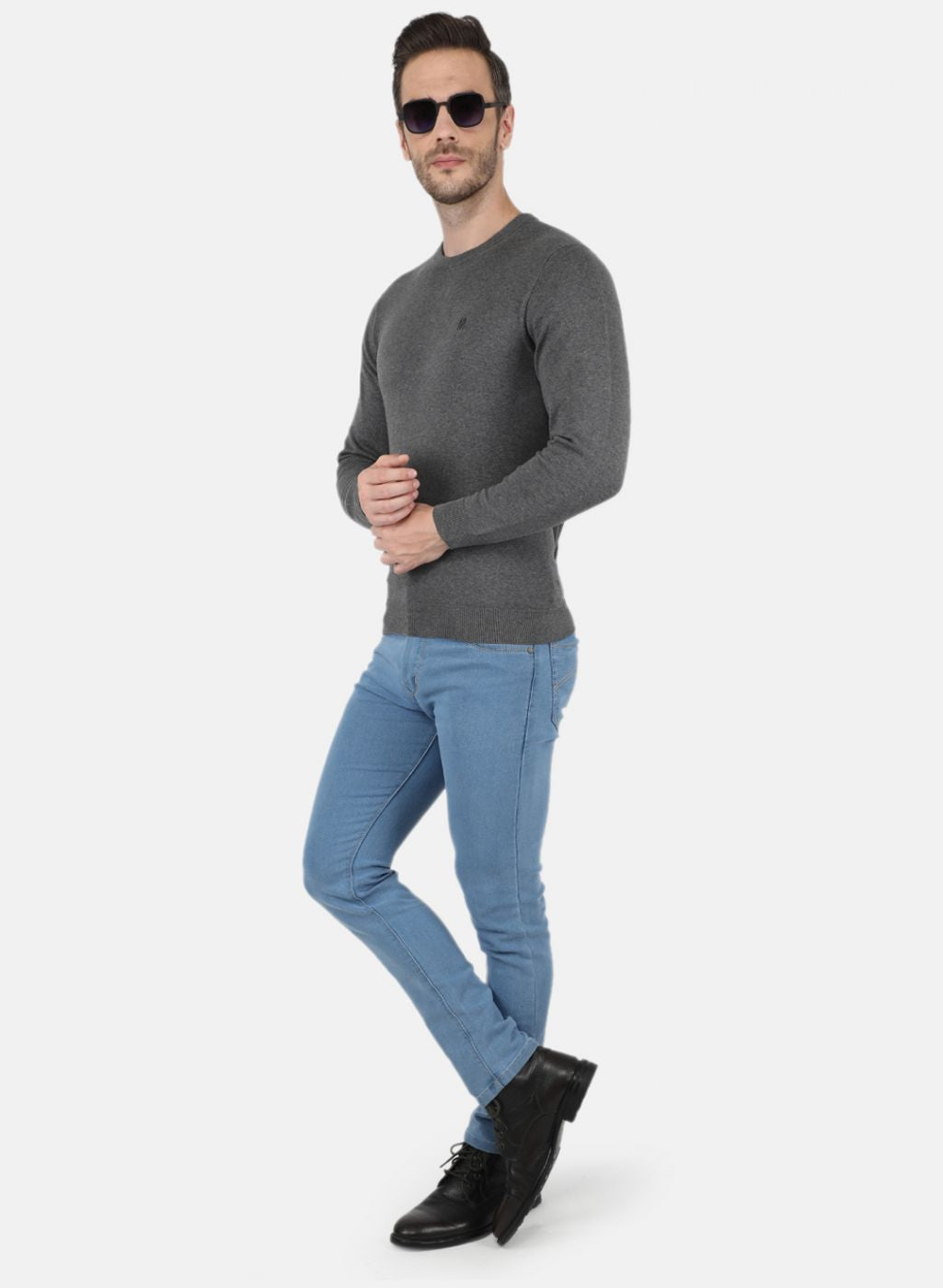 Men Grey Solid Pullover