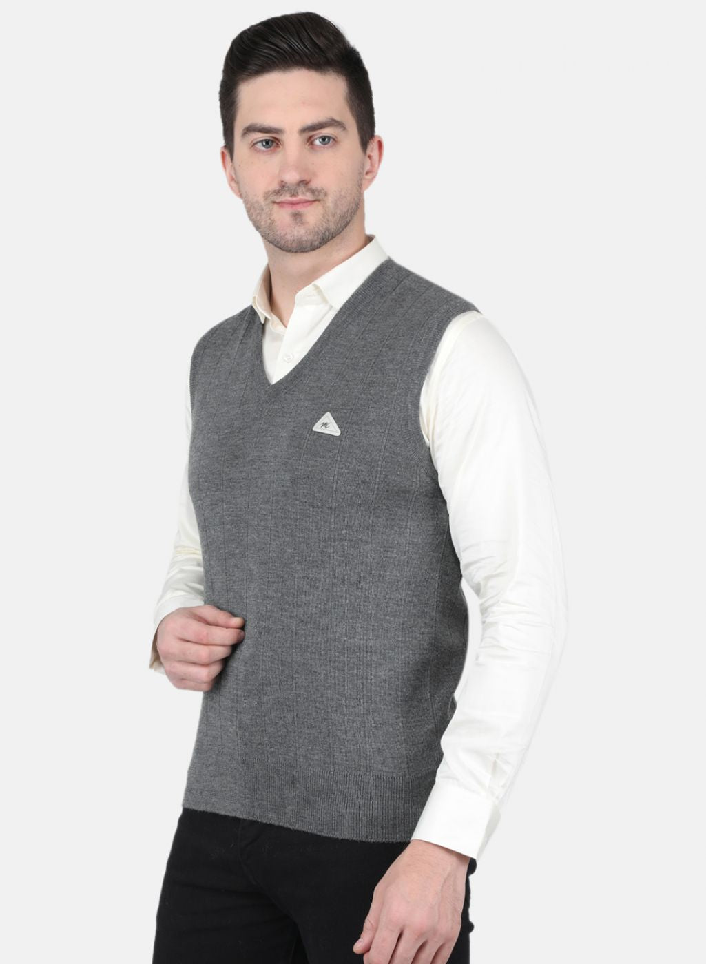 Men Grey Solid Sweater