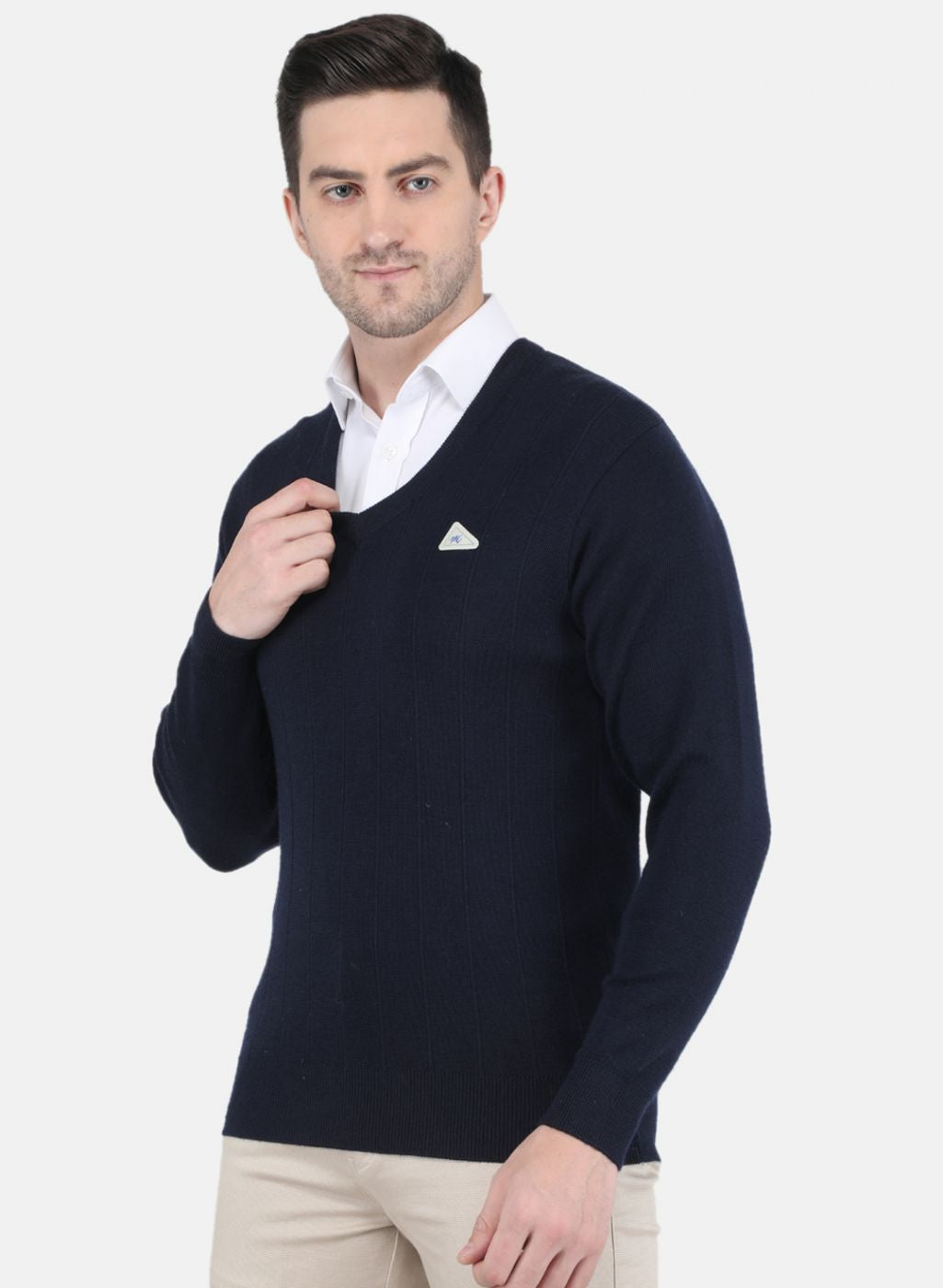 Men NAvy Blue Solid Pullover