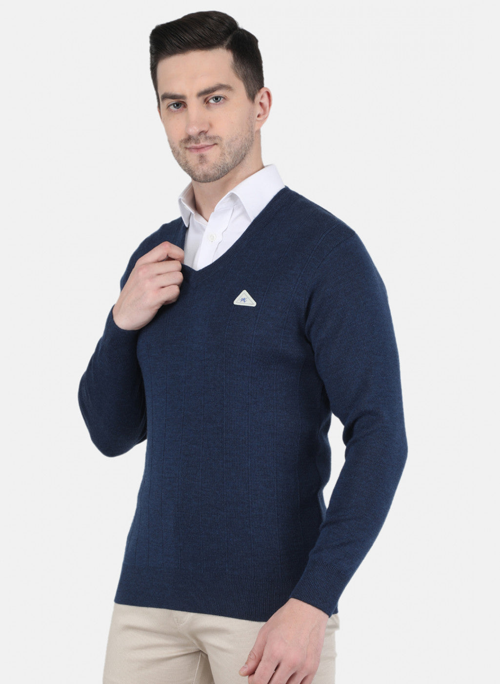 Men NAvy Blue Solid Pullover